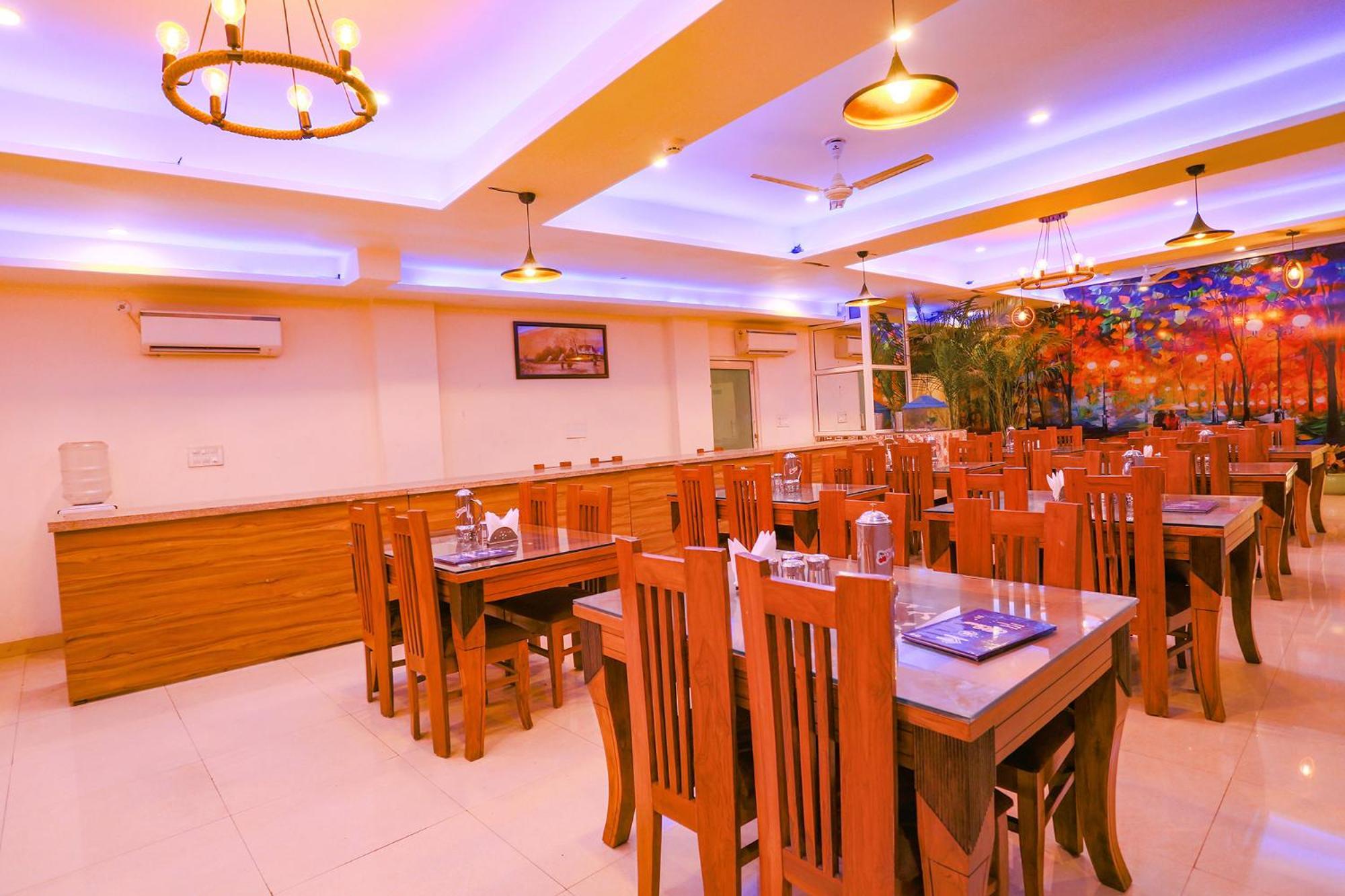 Fabhotel The Kiara Near Igi Delhi Airport New Delhi Exteriör bild
