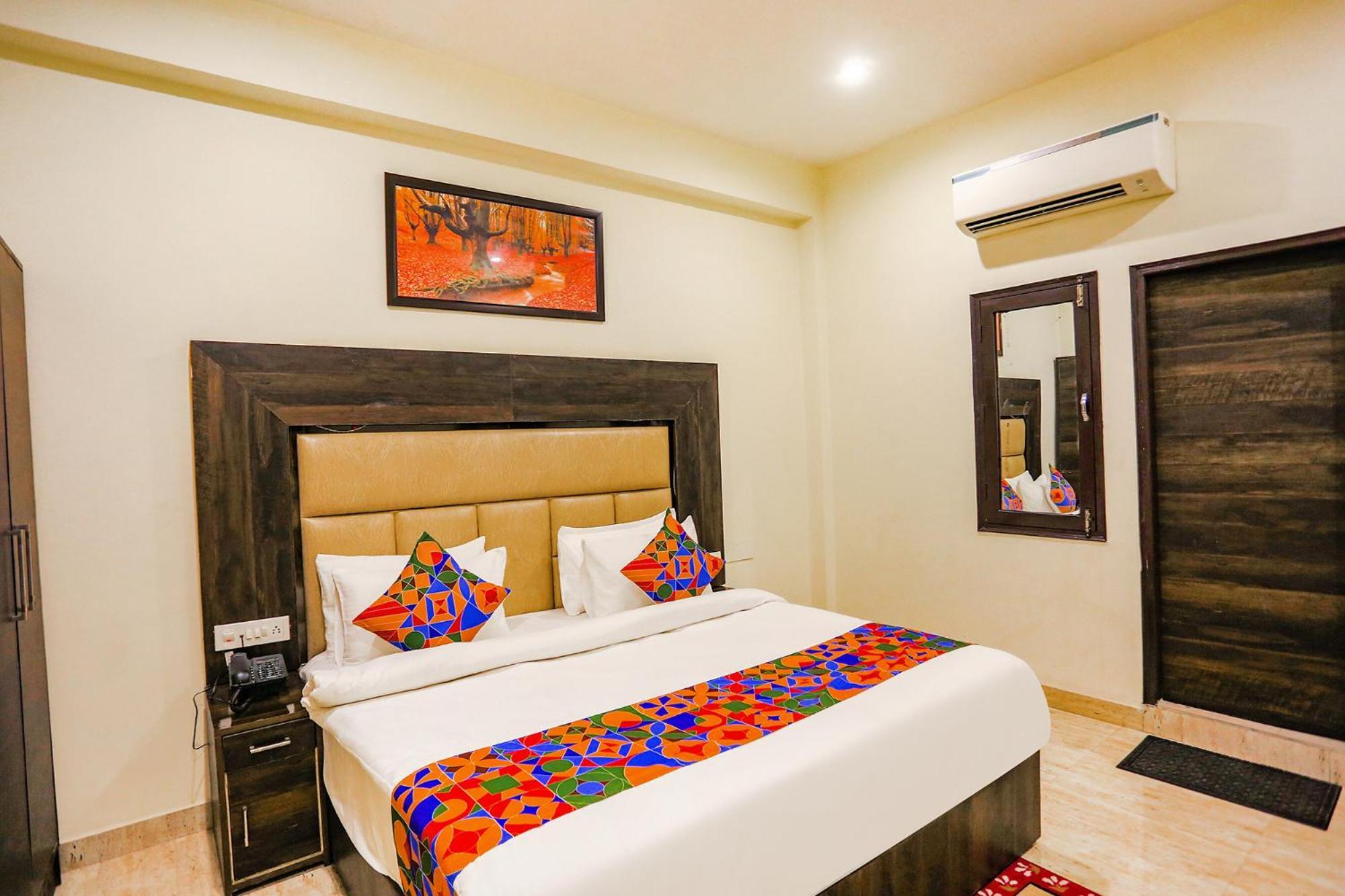 Fabhotel The Kiara Near Igi Delhi Airport New Delhi Exteriör bild