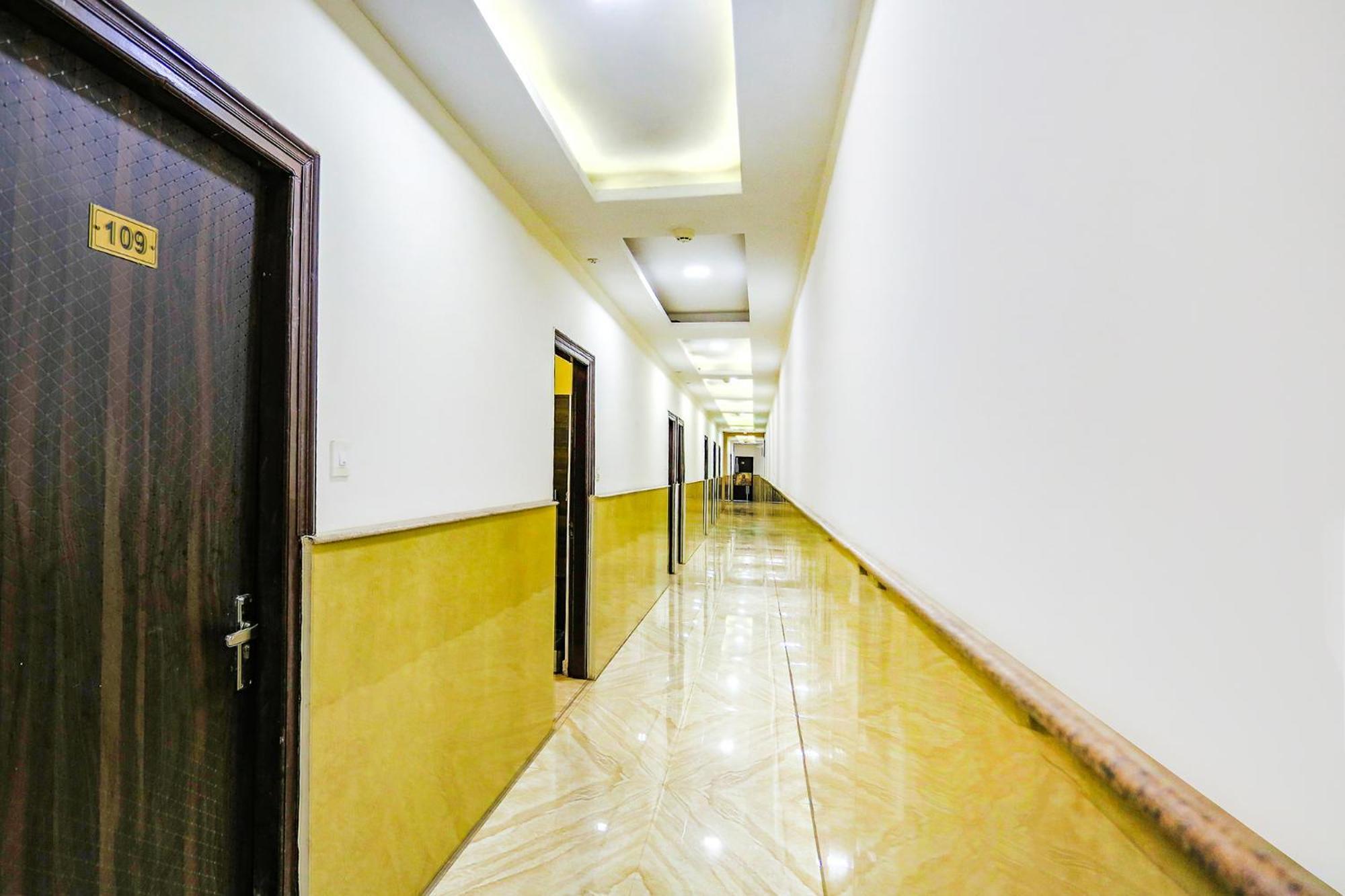 Fabhotel The Kiara Near Igi Delhi Airport New Delhi Exteriör bild